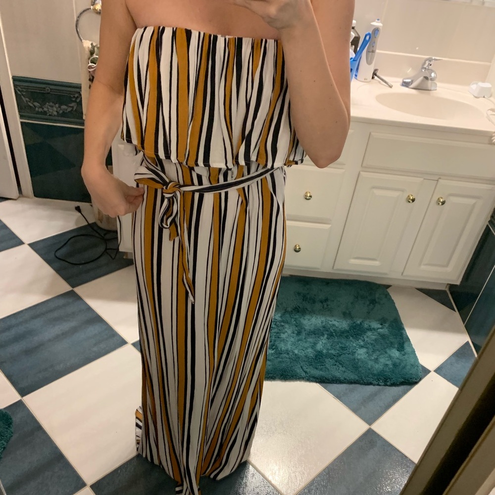 Romeo and Juliet Brand Maxi Dress